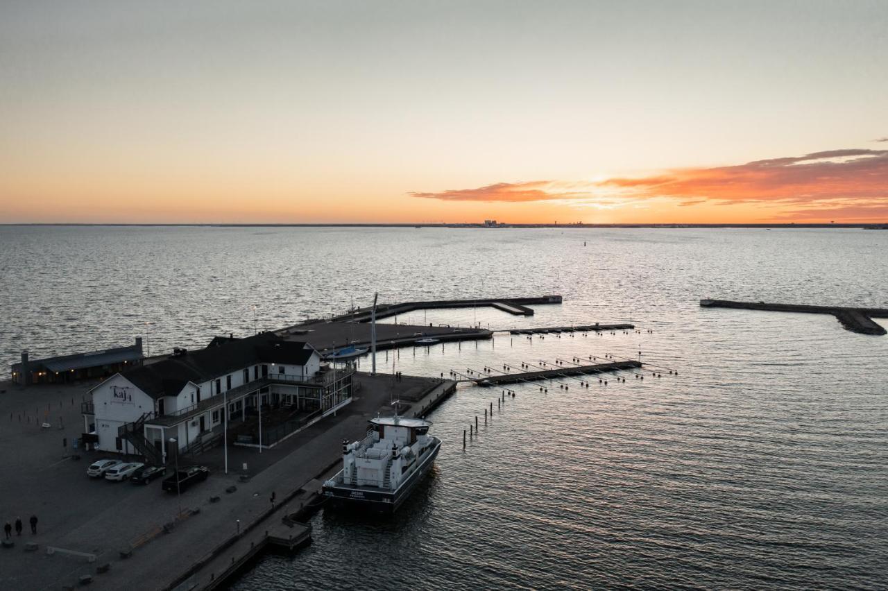 Hotell Hamnen แฟร์เยสตาเดน ภายนอก รูปภาพ