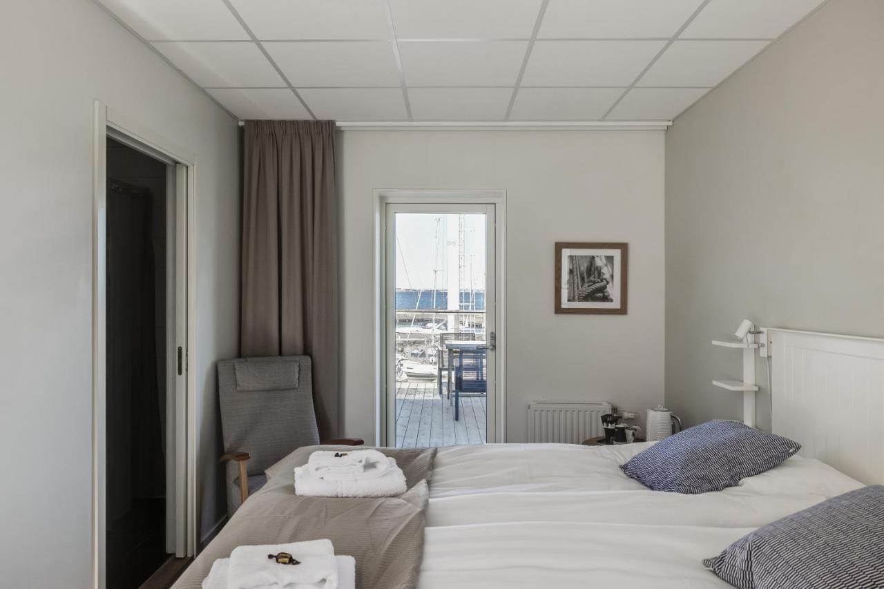 Hotell Hamnen แฟร์เยสตาเดน ภายนอก รูปภาพ