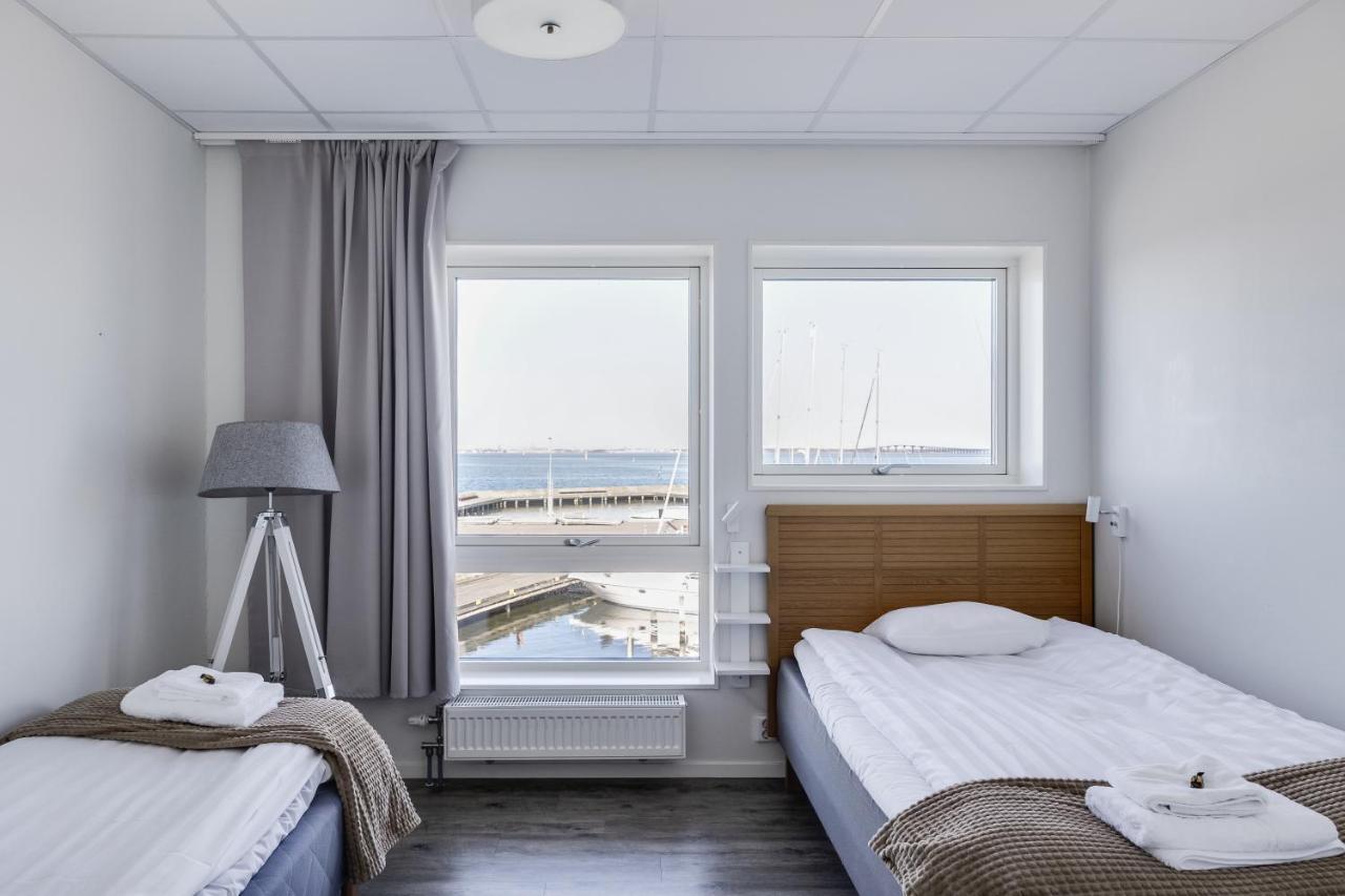 Hotell Hamnen แฟร์เยสตาเดน ภายนอก รูปภาพ