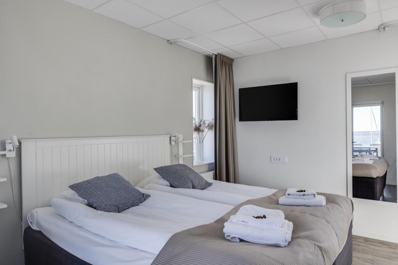 Hotell Hamnen แฟร์เยสตาเดน ภายนอก รูปภาพ
