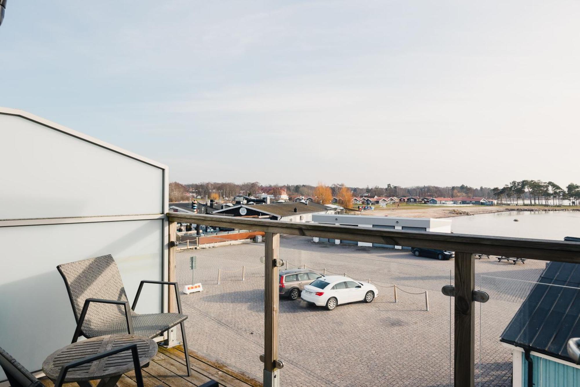 Hotell Hamnen แฟร์เยสตาเดน ภายนอก รูปภาพ