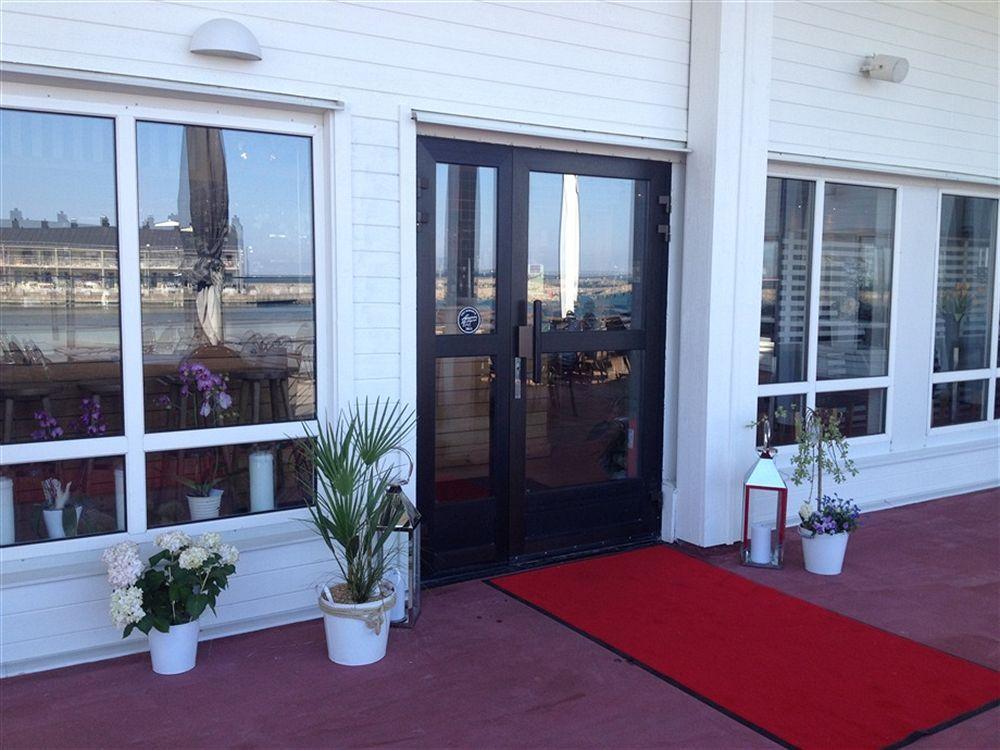 Hotell Hamnen แฟร์เยสตาเดน ภายนอก รูปภาพ