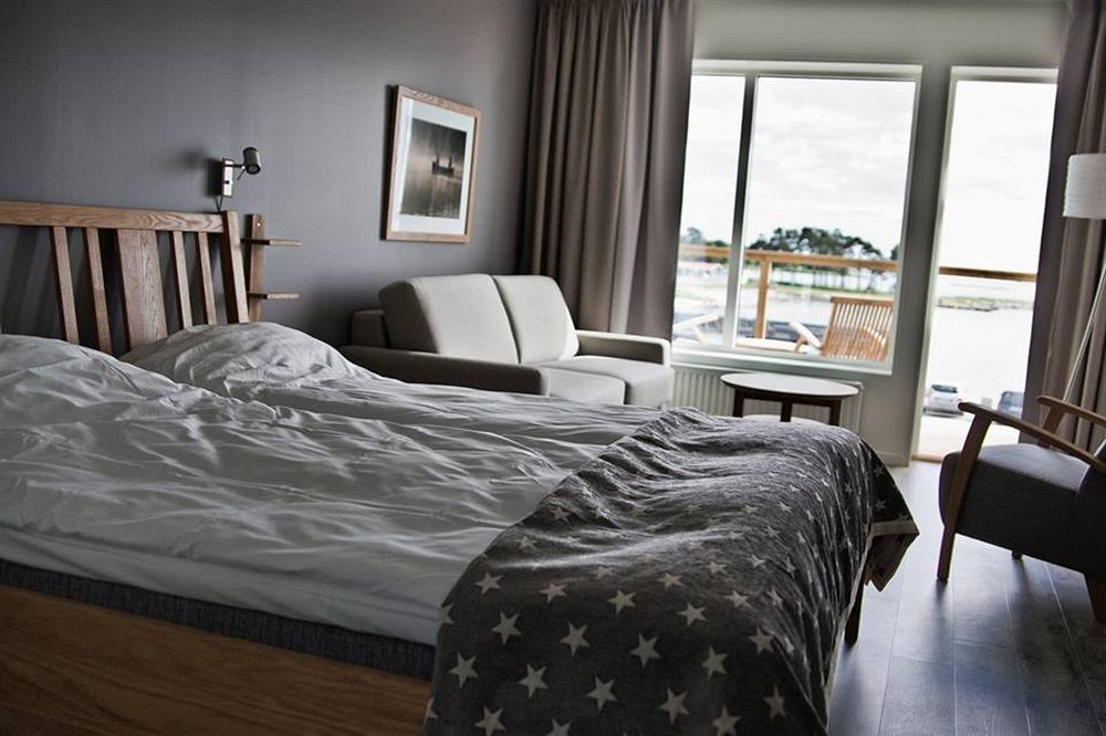 Hotell Hamnen แฟร์เยสตาเดน ภายนอก รูปภาพ