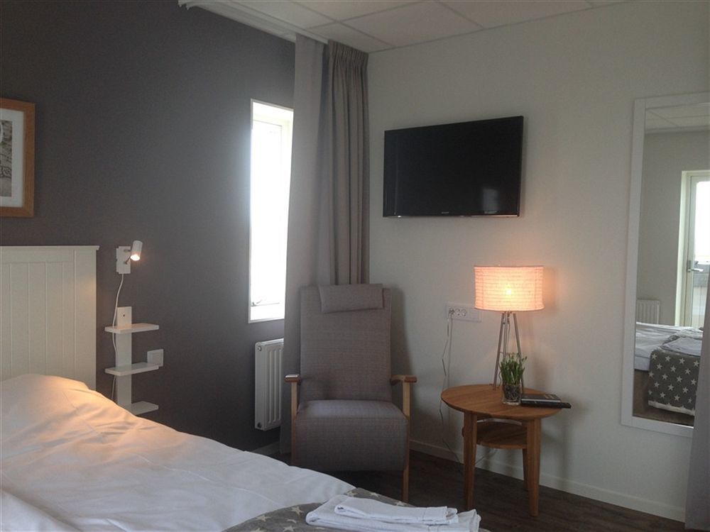 Hotell Hamnen แฟร์เยสตาเดน ภายนอก รูปภาพ