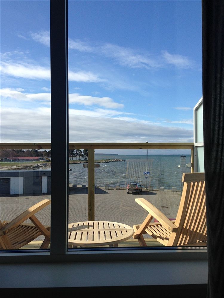 Hotell Hamnen แฟร์เยสตาเดน ภายนอก รูปภาพ